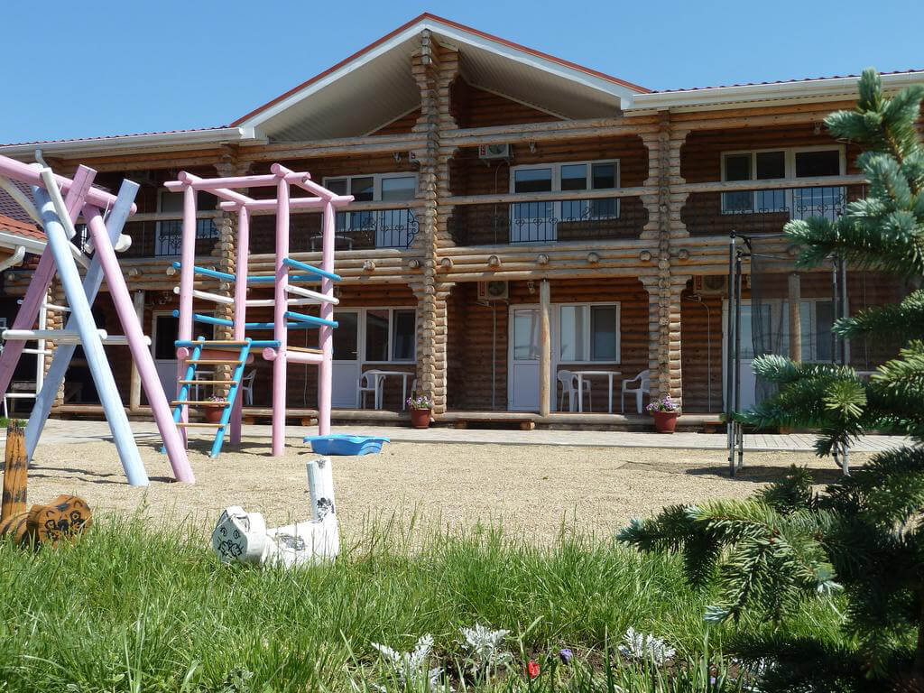 Фото гостевого дома Экодом Белые Росы в Анапе для статьи «Анапа. Отдых у моря с детьми недорого – это реально»