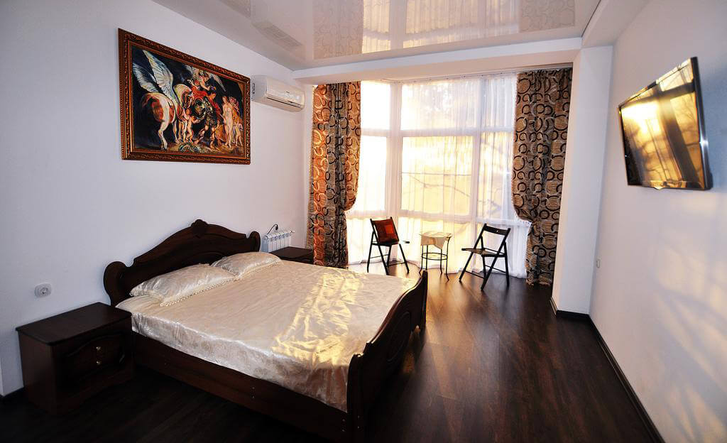 Фото гостевого дома VIP House в г. Сочи. Иллюстрация к статье «Гостевые дома Сочи рядом с морем»