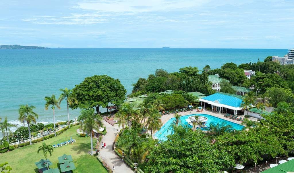 Фотографии бассейна в отеле Asia Pattaya Hotel