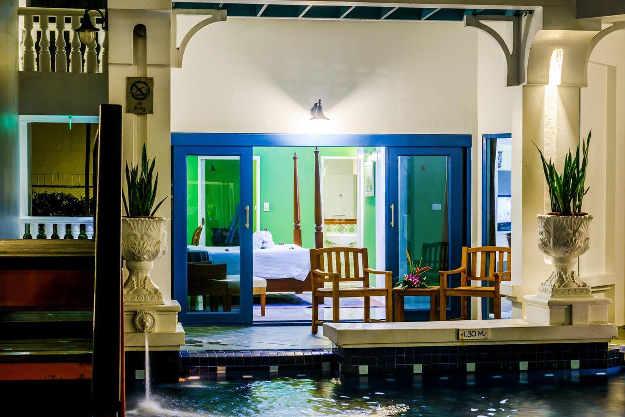 Изображение номера Deluxe Pool Access в отеле Andaman Seaview Phuket