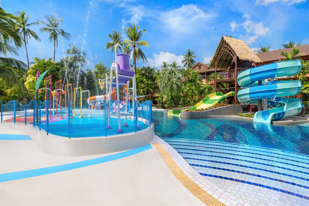 Детский аквапарк в Courtyard by Marriott Phuket, Patong Beach Resort Фото Courtyard by Marriott Phuket, Patong Beach Resort