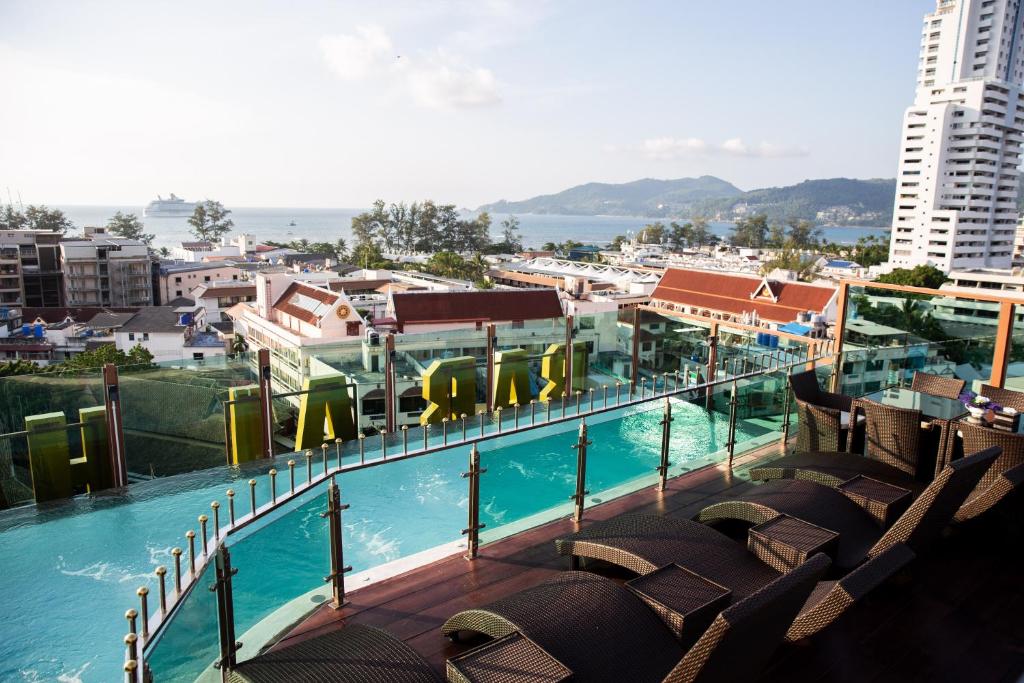 Bab Alhara Hotel (Patong, Phuket) Rooftop pool