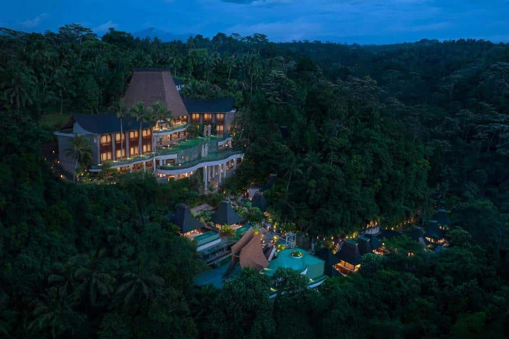 New hotel Hiliwatu in Ubud (Jan 2026) Latest luxury resort opening in the heart of Ubud's jungle.